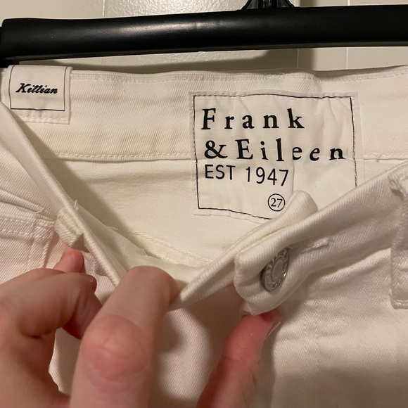 Frank & Eileen Killian Crop Flare Jeans in White high rise 
Like new size 27 - Picture 6 of 12